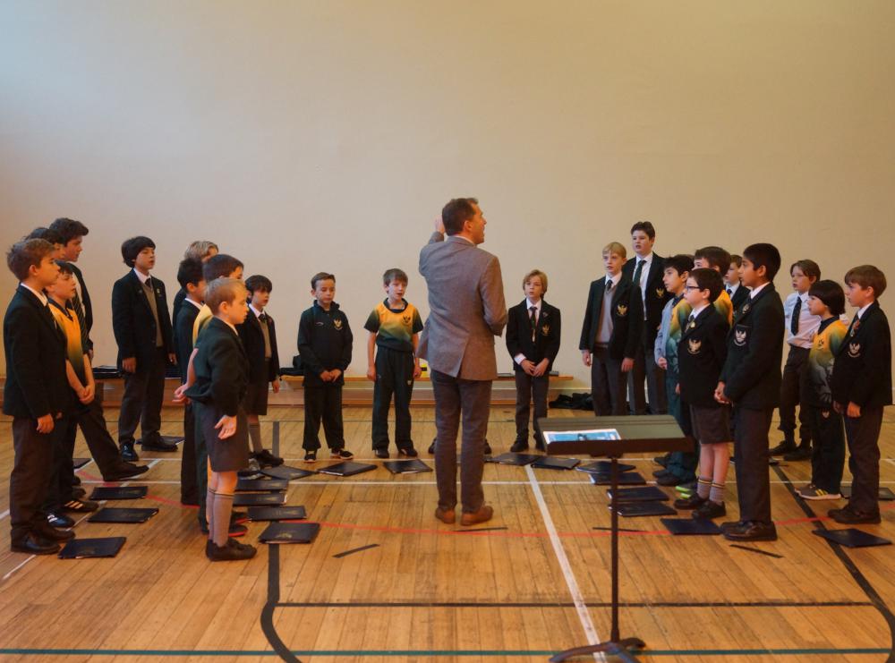 Schola Choirs Participate in Workshop with Internationally Renowned Choral Director